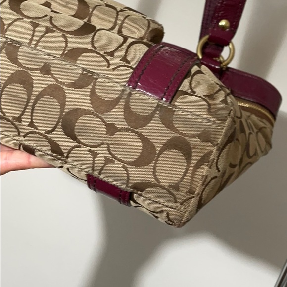 Coach Legacy Signature Tote Bag - Picture 3 of 3